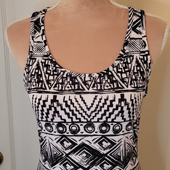 Blue Star Black and White Racerback High Low Dress Size Jr M EUC. NWOT - Picture 2 of 6